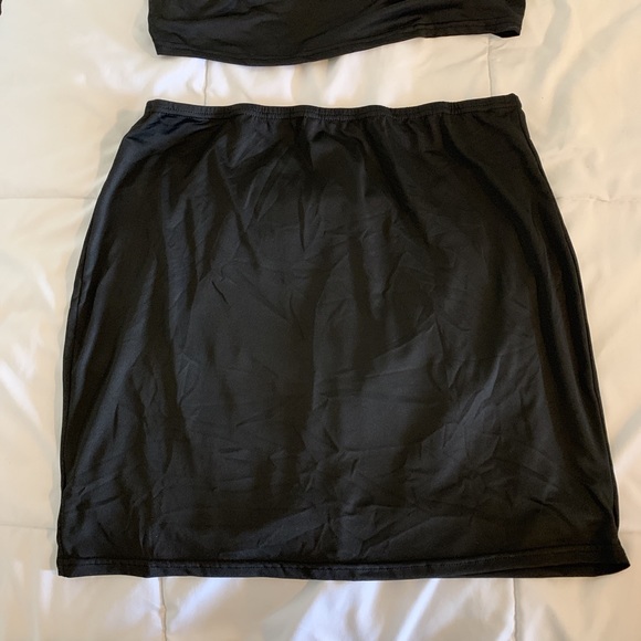 Matching set - Picture 3 of 3